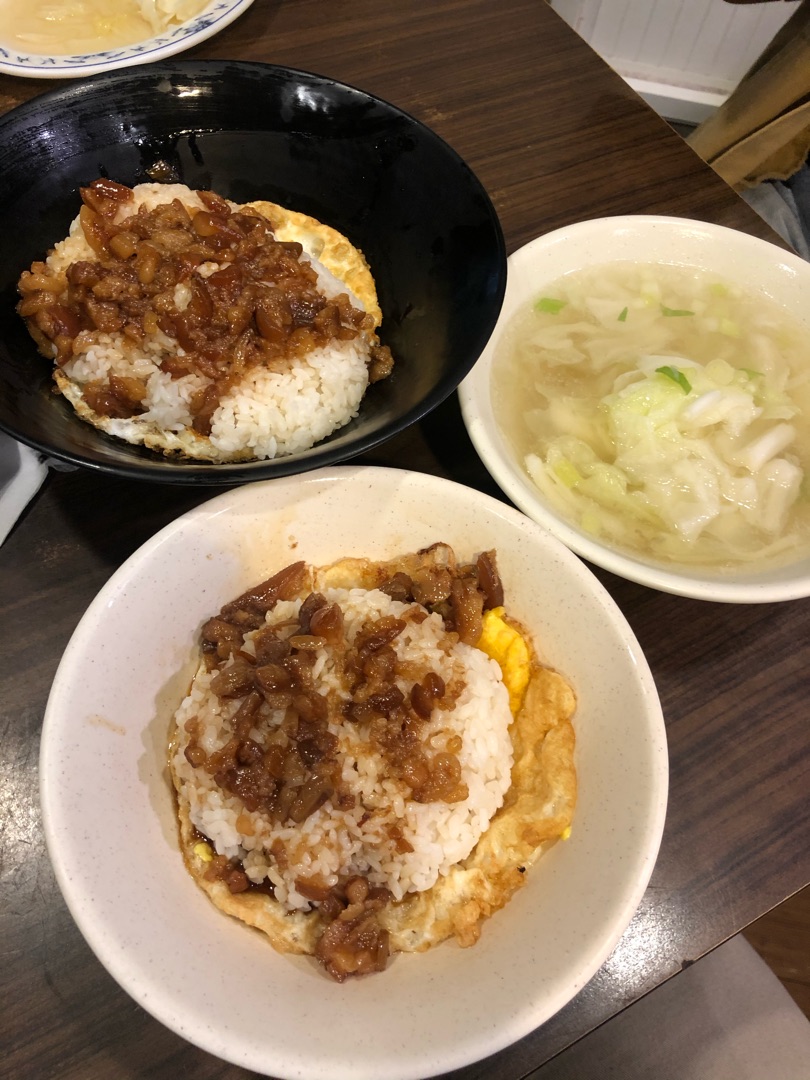阿英滷肉飯