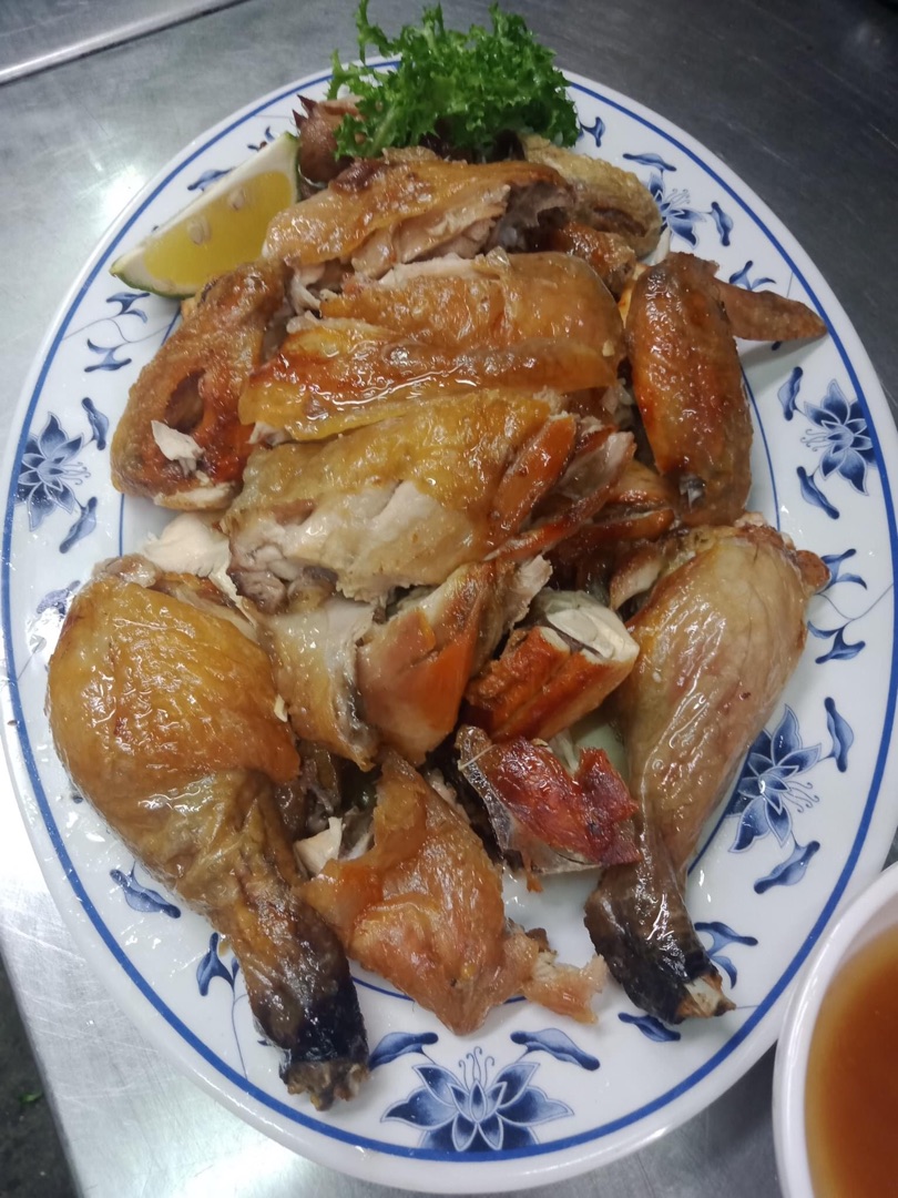外明土雞城/月世界美食餐廳/高雄美食推薦/月世界合菜餐廳/高雄土雞料理/月世界土雞/月世界泥火山/月世界遊客中心